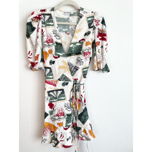Reformation Carmelo Linen Wrap Mini Dress in Vacaciones Novelty Print - Picture 2 of 8
